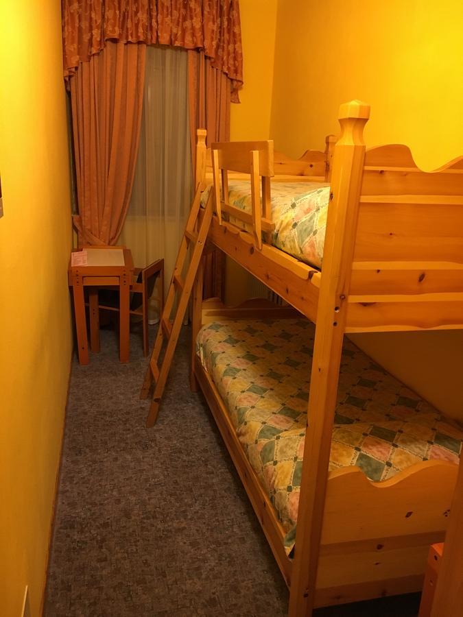 Hotel Le Pinete เปียซซาตอร์เร ภายนอก รูปภาพ